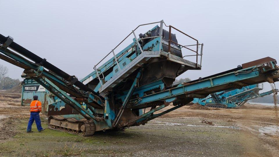Powerscreen CHIEFTAIN 1400 Raupmobile Siebanlage - Seula: kuva Powerscreen CHIEFTAIN 1400 Raupmobile Siebanlage - Seula Powerscreen CHIEFTAIN 1400 Raupmobile Siebanlage - Seula: kuva Powerscreen CHIEFTAIN 1400 Raupmobile Siebanlage - Seula