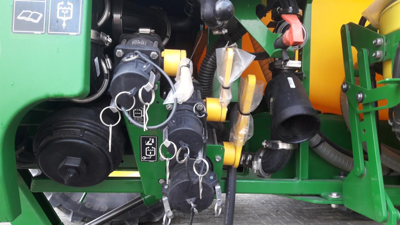 John Deere M952 I - Hinattava kasvinsuojeluruisku: kuva John Deere M952 I - Hinattava kasvinsuojeluruisku John Deere M952 I - Hinattava kasvinsuojeluruisku: kuva John Deere M952 I - Hinattava kasvinsuojeluruisku