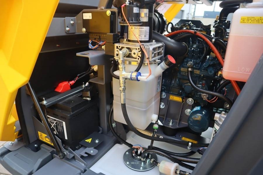 Atlas Copco Hilight H6+ Valid inspection, *Guarantee! Max Boom - Valopylväs: kuva Atlas Copco Hilight H6+ Valid inspection, *Guarantee! Max Boom - Valopylväs Atlas Copco Hilight H6+ Valid inspection, *Guarantee! Max Boom - Valopylväs: kuva Atlas Copco Hilight H6+ Valid inspection, *Guarantee! Max Boom - Valopylväs