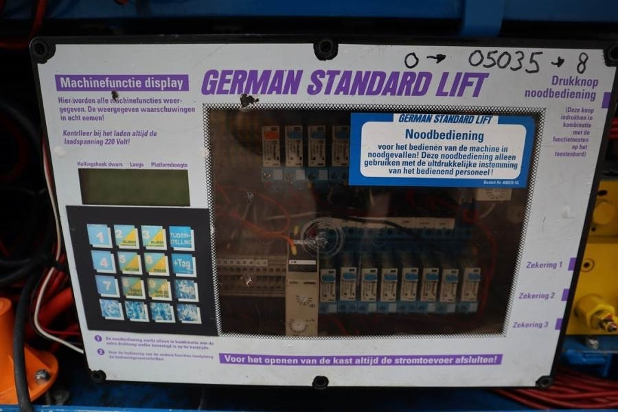 GSL S131 E16 Electric, 15.1m Working Height, 350kg - Saksilava: kuva GSL S131 E16 Electric, 15.1m Working Height, 350kg - Saksilava GSL S131 E16 Electric, 15.1m Working Height, 350kg - Saksilava: kuva GSL S131 E16 Electric, 15.1m Working Height, 350kg - Saksilava