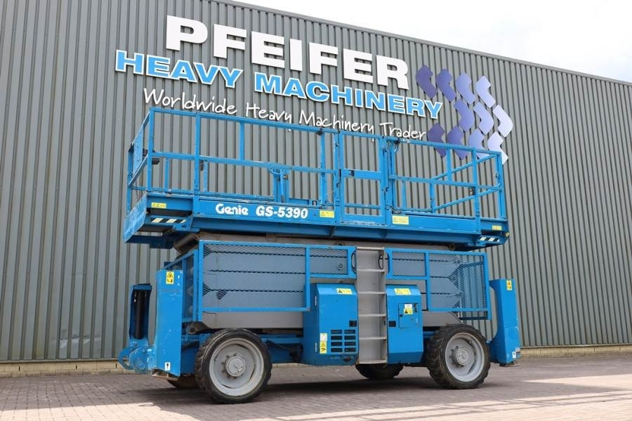 Genie GS5390 Diesel, 4x4 Drive, 18.15m Working Height, 6 - Saksilava: kuva Genie GS5390 Diesel, 4x4 Drive, 18.15m Working Height, 6 - Saksilava Genie GS5390 Diesel, 4x4 Drive, 18.15m Working Height, 6 - Saksilava: kuva Genie GS5390 Diesel, 4x4 Drive, 18.15m Working Height, 6 - Saksilava