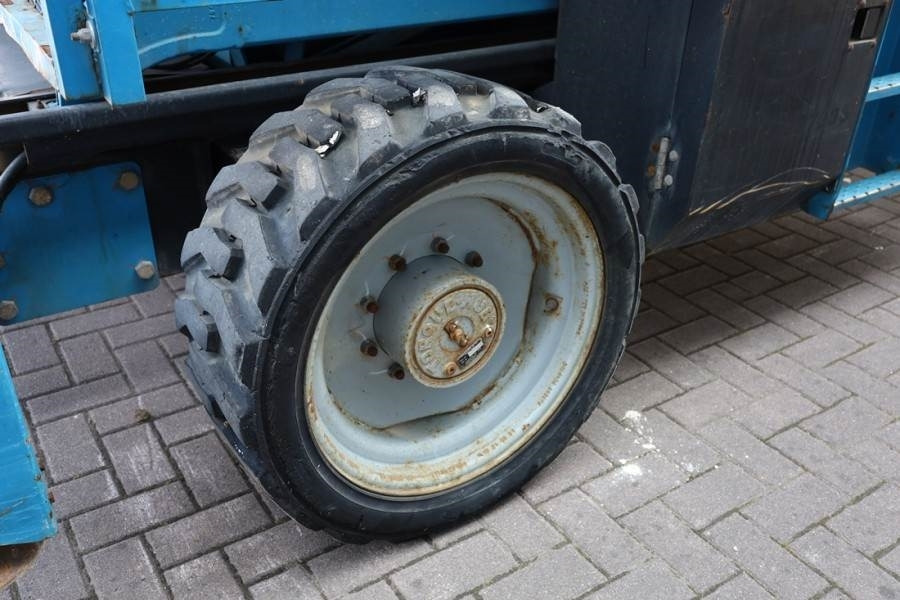 Saksilava Genie GS5390 Diesel, 4x4 Drive, 18.15m Working Height, 6: kuva Saksilava Genie GS5390 Diesel, 4x4 Drive, 18.15m Working Height, 6 Saksilava Genie GS5390 Diesel, 4x4 Drive, 18.15m Working Height, 6: kuva Saksilava Genie GS5390 Diesel, 4x4 Drive, 18.15m Working Height, 6