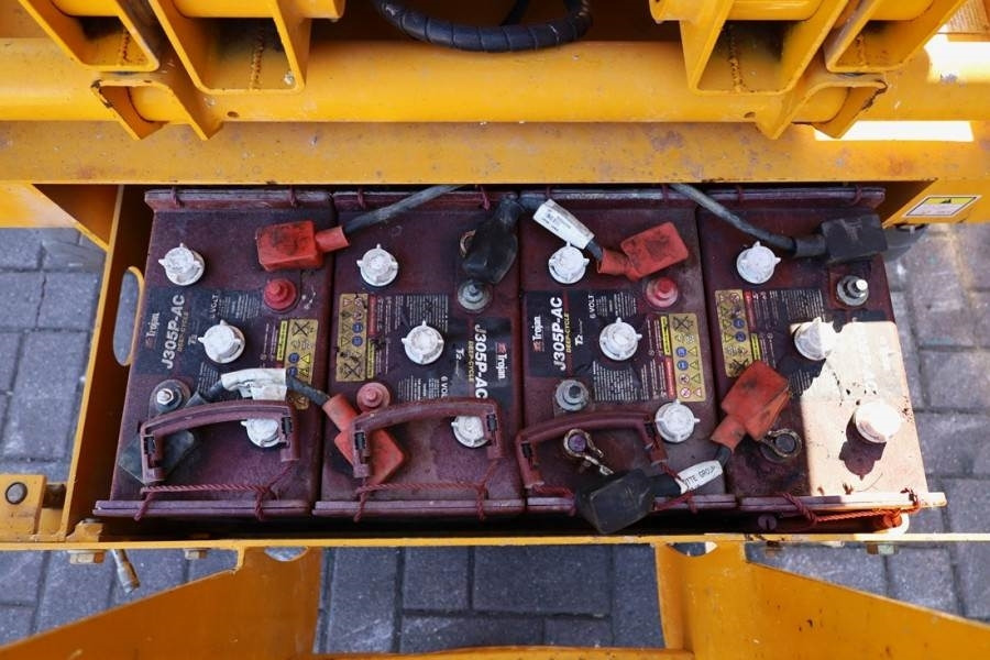 Haulotte Compact 10 Electric, 10m Working Height, 450kg Cap - Saksilava: kuva Haulotte Compact 10 Electric, 10m Working Height, 450kg Cap - Saksilava Haulotte Compact 10 Electric, 10m Working Height, 450kg Cap - Saksilava: kuva Haulotte Compact 10 Electric, 10m Working Height, 450kg Cap - Saksilava