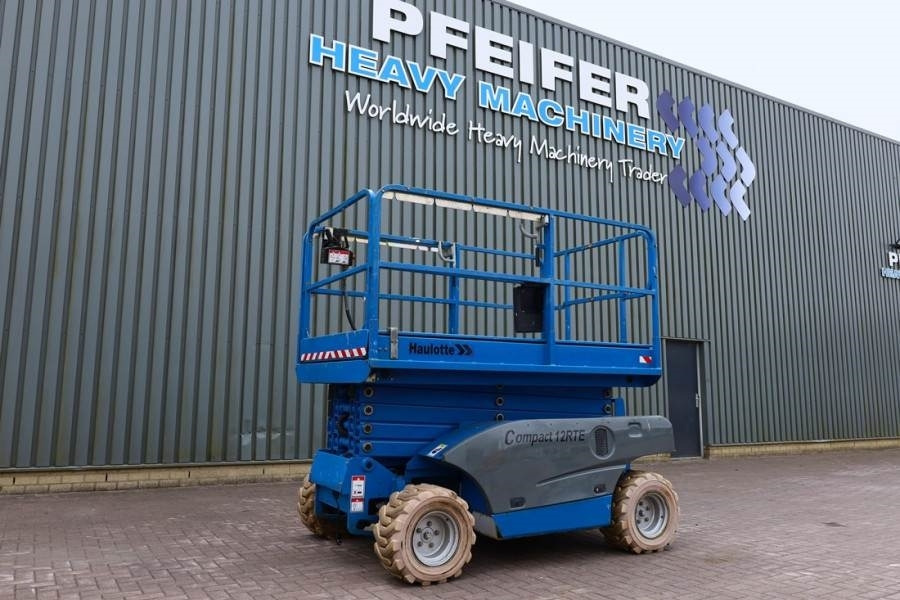 Haulotte Compact 12RTE Electric, 12m Working Height, 450kg - Saksilava: kuva Haulotte Compact 12RTE Electric, 12m Working Height, 450kg - Saksilava Haulotte Compact 12RTE Electric, 12m Working Height, 450kg - Saksilava: kuva Haulotte Compact 12RTE Electric, 12m Working Height, 450kg - Saksilava