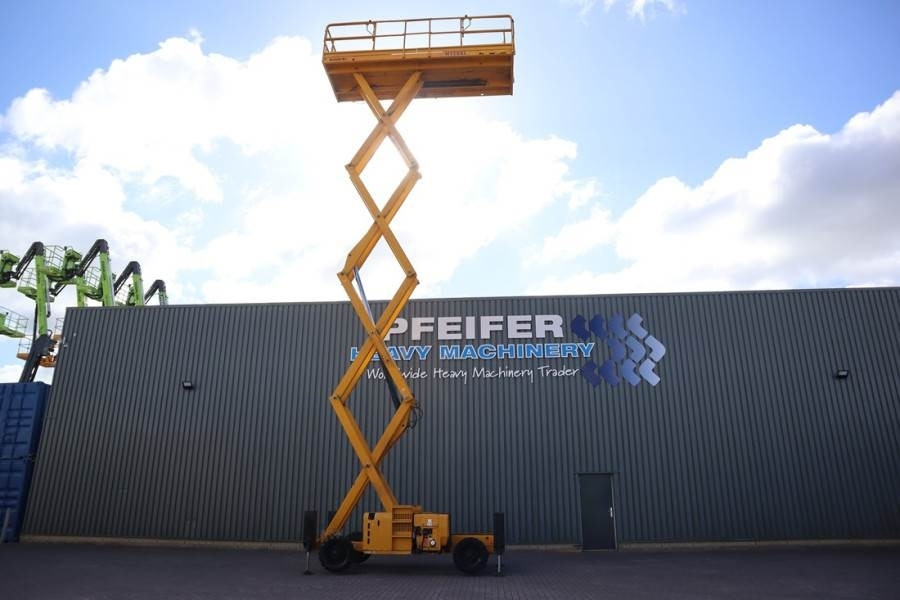 Haulotte H15SXL Diesel, 4x4 Drive, 15m Working Height, 500k  - Saksilava: kuva Haulotte H15SXL Diesel, 4x4 Drive, 15m Working Height, 500k  - Saksilava Haulotte H15SXL Diesel, 4x4 Drive, 15m Working Height, 500k  - Saksilava: kuva Haulotte H15SXL Diesel, 4x4 Drive, 15m Working Height, 500k  - Saksilava