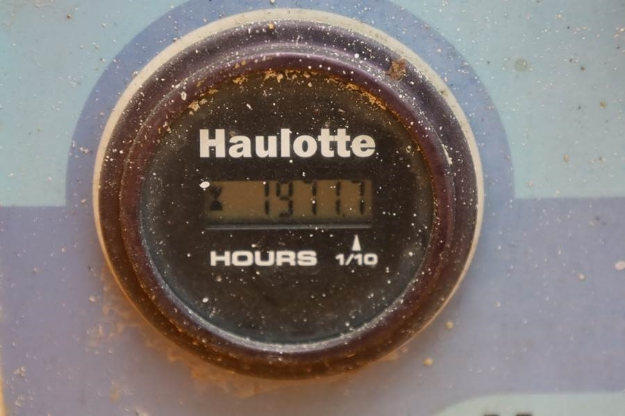 Haulotte H15SXL Diesel, 4x4 Drive, 15m Working Height, 500k  - Saksilava: kuva Haulotte H15SXL Diesel, 4x4 Drive, 15m Working Height, 500k  - Saksilava Haulotte H15SXL Diesel, 4x4 Drive, 15m Working Height, 500k  - Saksilava: kuva Haulotte H15SXL Diesel, 4x4 Drive, 15m Working Height, 500k  - Saksilava