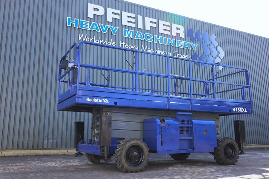 Haulotte H15SXL Diesel, 4x4 Drive, 15m Working Height, 500k  - Saksilava: kuva Haulotte H15SXL Diesel, 4x4 Drive, 15m Working Height, 500k  - Saksilava Haulotte H15SXL Diesel, 4x4 Drive, 15m Working Height, 500k  - Saksilava: kuva Haulotte H15SXL Diesel, 4x4 Drive, 15m Working Height, 500k  - Saksilava