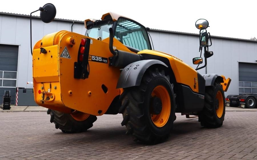 JCB 535-125 Diesel, 4x4x4 Drive, 12.5m Lifting Height, - Kurottaja: kuva JCB 535-125 Diesel, 4x4x4 Drive, 12.5m Lifting Height, - Kurottaja JCB 535-125 Diesel, 4x4x4 Drive, 12.5m Lifting Height, - Kurottaja: kuva JCB 535-125 Diesel, 4x4x4 Drive, 12.5m Lifting Height, - Kurottaja