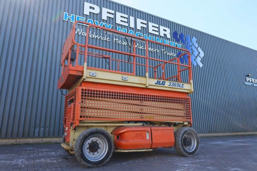 JLG 3369LE Electric, 12m Working Height, 450kg Capacit - Saksilava: kuva JLG 3369LE Electric, 12m Working Height, 450kg Capacit - Saksilava JLG 3369LE Electric, 12m Working Height, 450kg Capacit - Saksilava: kuva JLG 3369LE Electric, 12m Working Height, 450kg Capacit - Saksilava