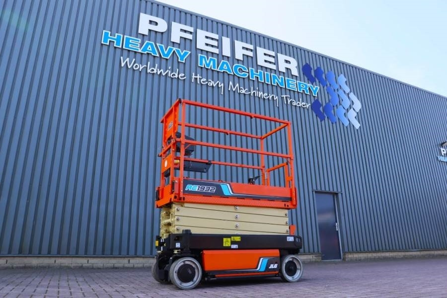 JLG AE1932 Valid inspection, All Electric, 7.6m Workin - Saksilava: kuva JLG AE1932 Valid inspection, All Electric, 7.6m Workin - Saksilava JLG AE1932 Valid inspection, All Electric, 7.6m Workin - Saksilava: kuva JLG AE1932 Valid inspection, All Electric, 7.6m Workin - Saksilava