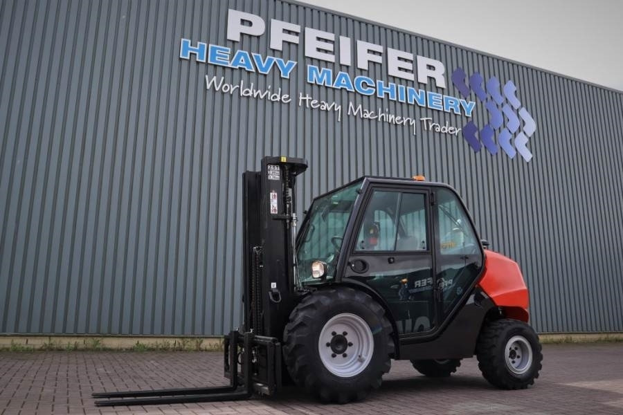 Manitou MC25-4 Valid Inspection, *Guarantee, Diesel, 4x4 D - Maastotrukki: kuva Manitou MC25-4 Valid Inspection, *Guarantee, Diesel, 4x4 D - Maastotrukki Manitou MC25-4 Valid Inspection, *Guarantee, Diesel, 4x4 D - Maastotrukki: kuva Manitou MC25-4 Valid Inspection, *Guarantee, Diesel, 4x4 D - Maastotrukki