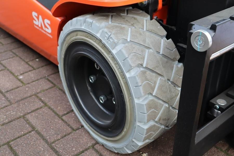 Toyota 8FBM20T Valid inspection, *Guarantee! Electric, 47 - Dieseltrukki: kuva Toyota 8FBM20T Valid inspection, *Guarantee! Electric, 47 - Dieseltrukki Toyota 8FBM20T Valid inspection, *Guarantee! Electric, 47 - Dieseltrukki: kuva Toyota 8FBM20T Valid inspection, *Guarantee! Electric, 47 - Dieseltrukki