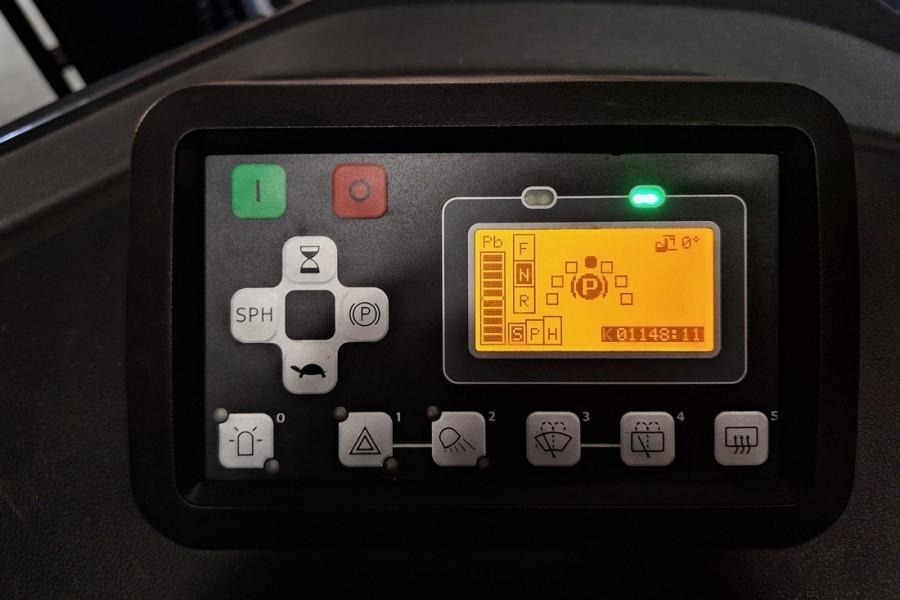 Toyota 9FBM70T Electric, 7 Tons Capacity, Lift Height 4.7 - Dieseltrukki: kuva Toyota 9FBM70T Electric, 7 Tons Capacity, Lift Height 4.7 - Dieseltrukki Toyota 9FBM70T Electric, 7 Tons Capacity, Lift Height 4.7 - Dieseltrukki: kuva Toyota 9FBM70T Electric, 7 Tons Capacity, Lift Height 4.7 - Dieseltrukki