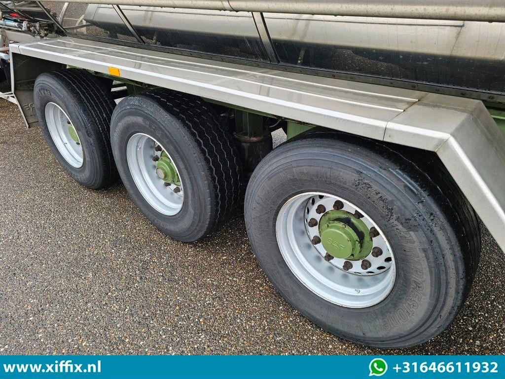 Säiliöpuoliperävaunu Burg 3-ass. Geisoleerde RVS tank oplegger / Food / 1 Compartiment: kuva Säiliöpuoliperävaunu Burg 3-ass. Geisoleerde RVS tank oplegger / Food / 1 Compartiment