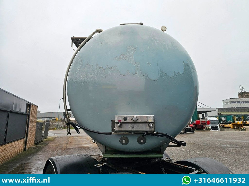 Säiliöpuoliperävaunu Burg 3-ass. Geisoleerde RVS tank oplegger / Food / 1 Compartiment: kuva Säiliöpuoliperävaunu Burg 3-ass. Geisoleerde RVS tank oplegger / Food / 1 Compartiment