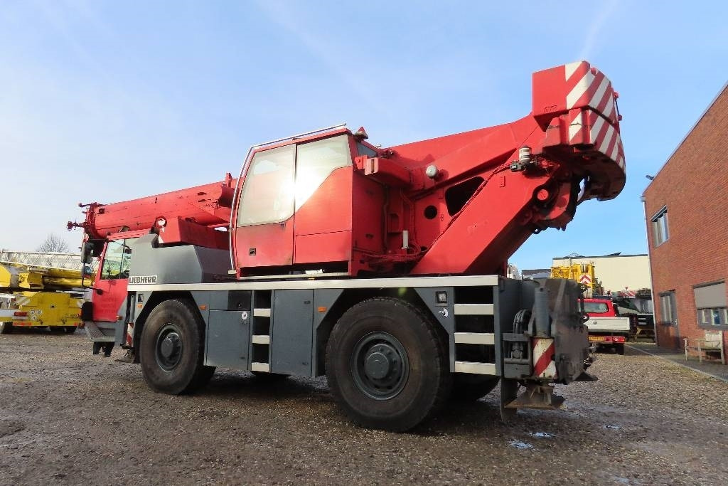 Liebherr LTM 1040-2.1 - Kaikki maastonosturi: kuva Liebherr LTM 1040-2.1 - Kaikki maastonosturi Liebherr LTM 1040-2.1 - Kaikki maastonosturi: kuva Liebherr LTM 1040-2.1 - Kaikki maastonosturi