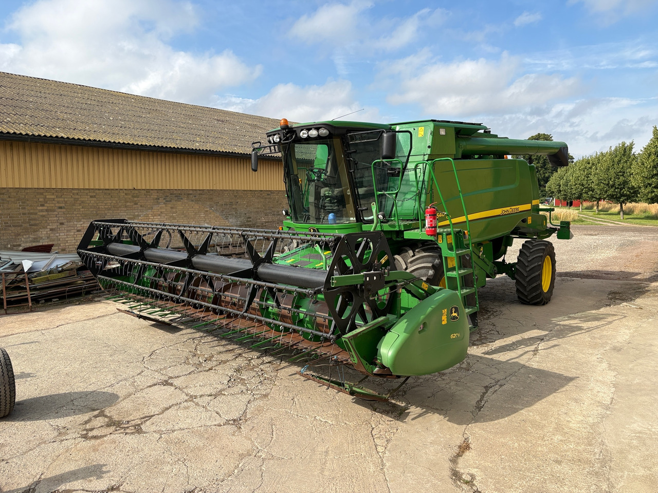 John Deere W540 - Leikkuupuimuri: kuva John Deere W540 - Leikkuupuimuri John Deere W540 - Leikkuupuimuri: kuva John Deere W540 - Leikkuupuimuri