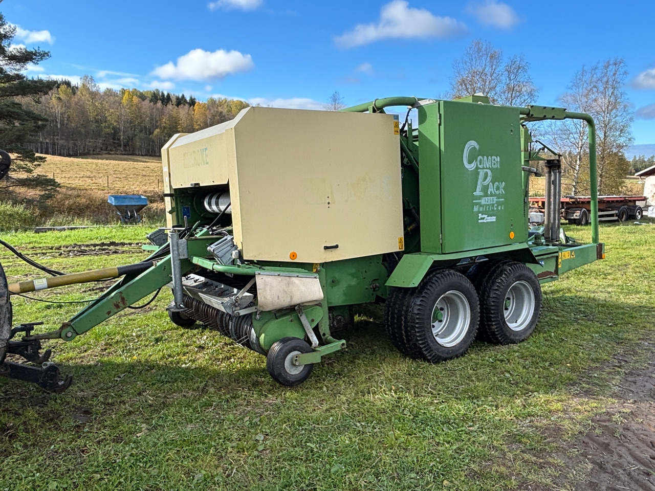 Krone Combi Pack 1250 - Pyöröpaalain: kuva Krone Combi Pack 1250 - Pyöröpaalain Krone Combi Pack 1250 - Pyöröpaalain: kuva Krone Combi Pack 1250 - Pyöröpaalain