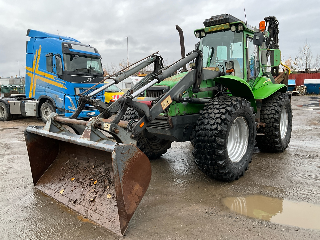 Lännen 860 S - Kaivuri-trukki: kuva Lännen 860 S - Kaivuri-trukki Lännen 860 S - Kaivuri-trukki: kuva Lännen 860 S - Kaivuri-trukki