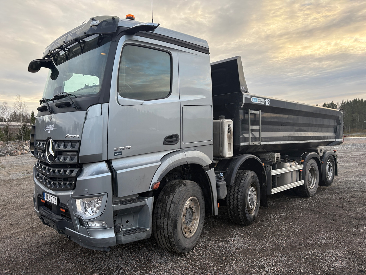 MERCEDES-BENZ AROCS 3753 - Kippiauto kuorma-auto: kuva MERCEDES-BENZ AROCS 3753 - Kippiauto kuorma-auto MERCEDES-BENZ AROCS 3753 - Kippiauto kuorma-auto: kuva MERCEDES-BENZ AROCS 3753 - Kippiauto kuorma-auto