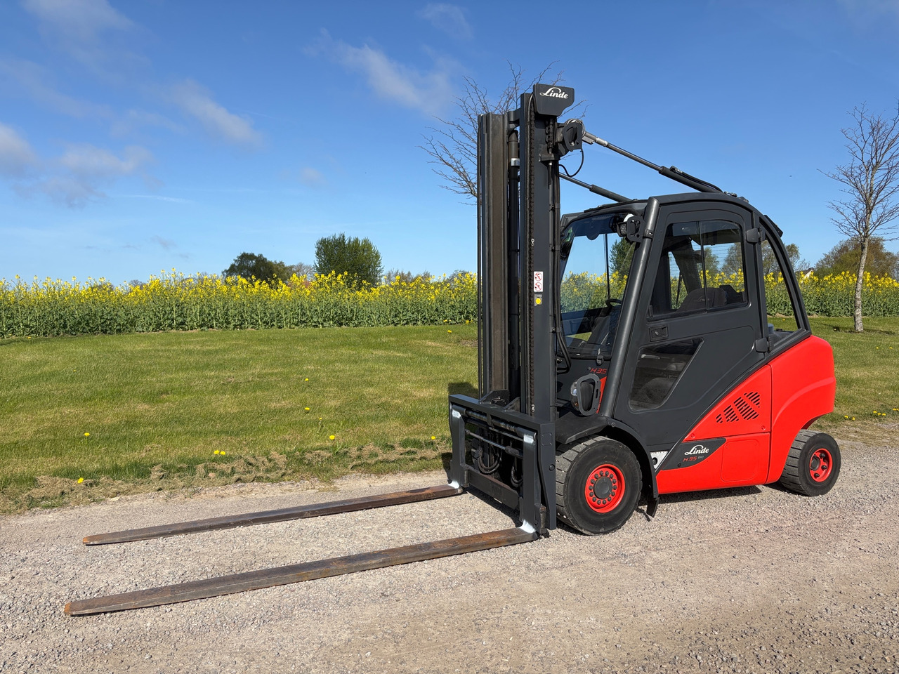 Linde H35D - Materiaalinkäsittely: kuva Linde H35D - Materiaalinkäsittely Linde H35D - Materiaalinkäsittely: kuva Linde H35D - Materiaalinkäsittely