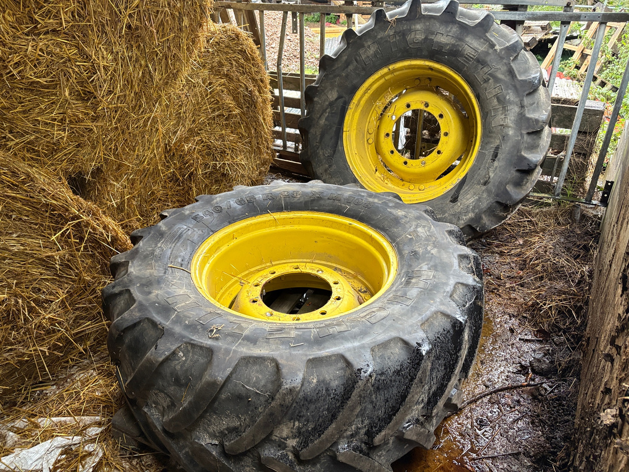 Michelin 540/65R28 - Rengas - Maatalouskoneet: kuva Michelin 540/65R28 - Rengas - Maatalouskoneet Michelin 540/65R28 - Rengas - Maatalouskoneet: kuva Michelin 540/65R28 - Rengas - Maatalouskoneet