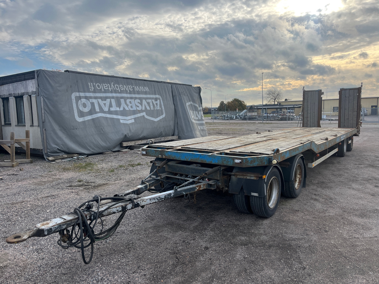 Nor-Slep SL-38M - Perävaunu: kuva Nor-Slep SL-38M - Perävaunu Nor-Slep SL-38M - Perävaunu: kuva Nor-Slep SL-38M - Perävaunu