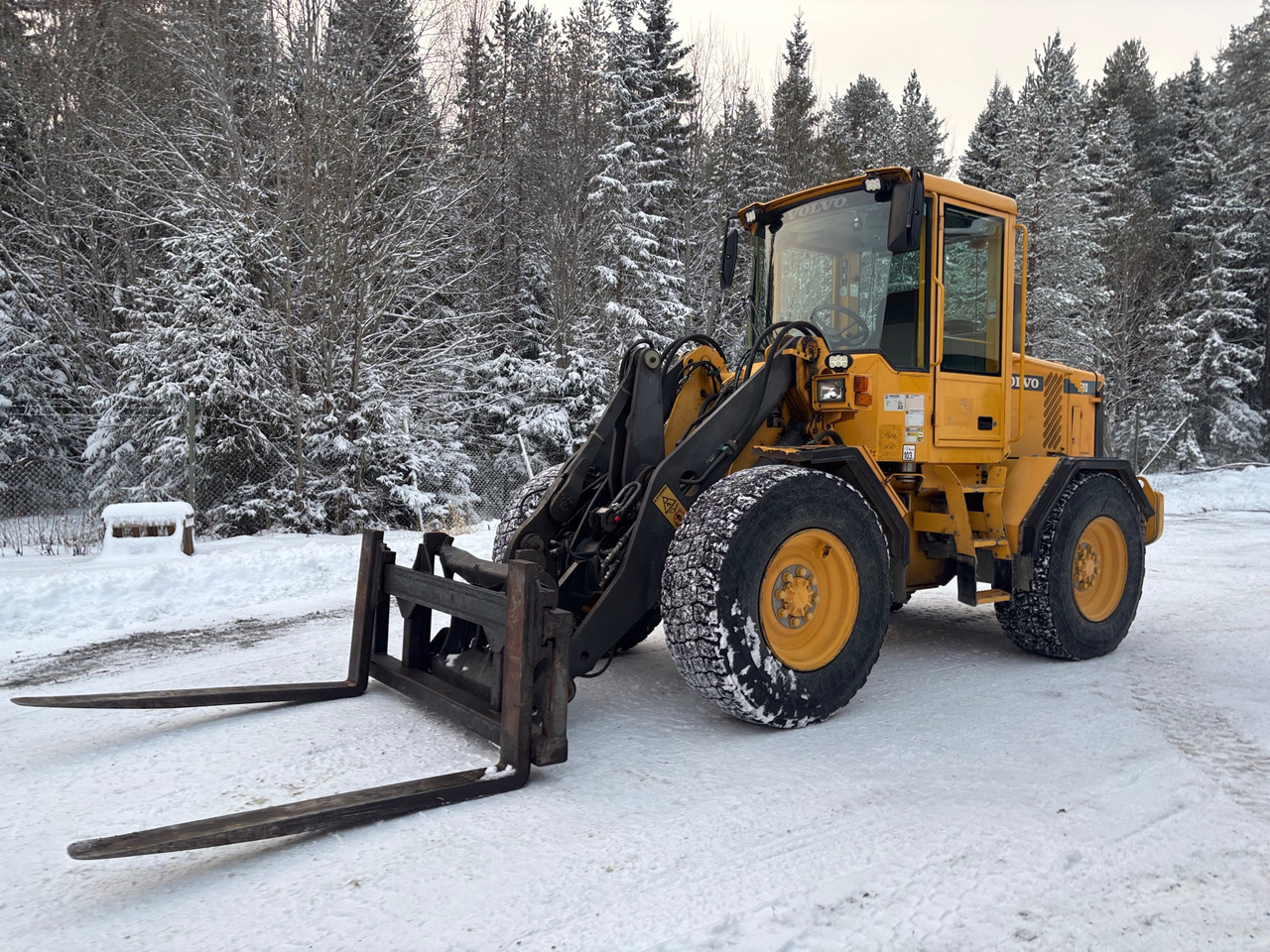 Volvo L50D - Pyöräkuormaaja: kuva Volvo L50D - Pyöräkuormaaja Volvo L50D - Pyöräkuormaaja: kuva Volvo L50D - Pyöräkuormaaja
