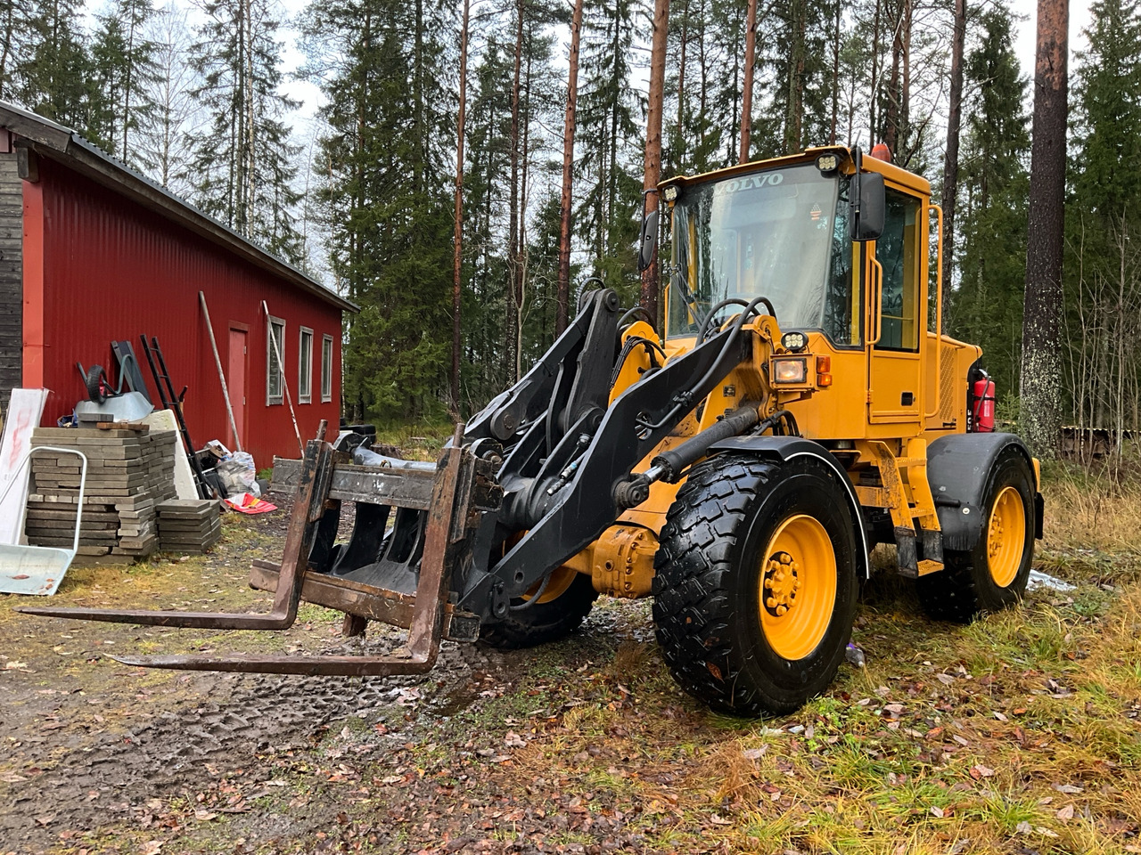 Volvo L50E - Pyöräkuormaaja: kuva Volvo L50E - Pyöräkuormaaja Volvo L50E - Pyöräkuormaaja: kuva Volvo L50E - Pyöräkuormaaja