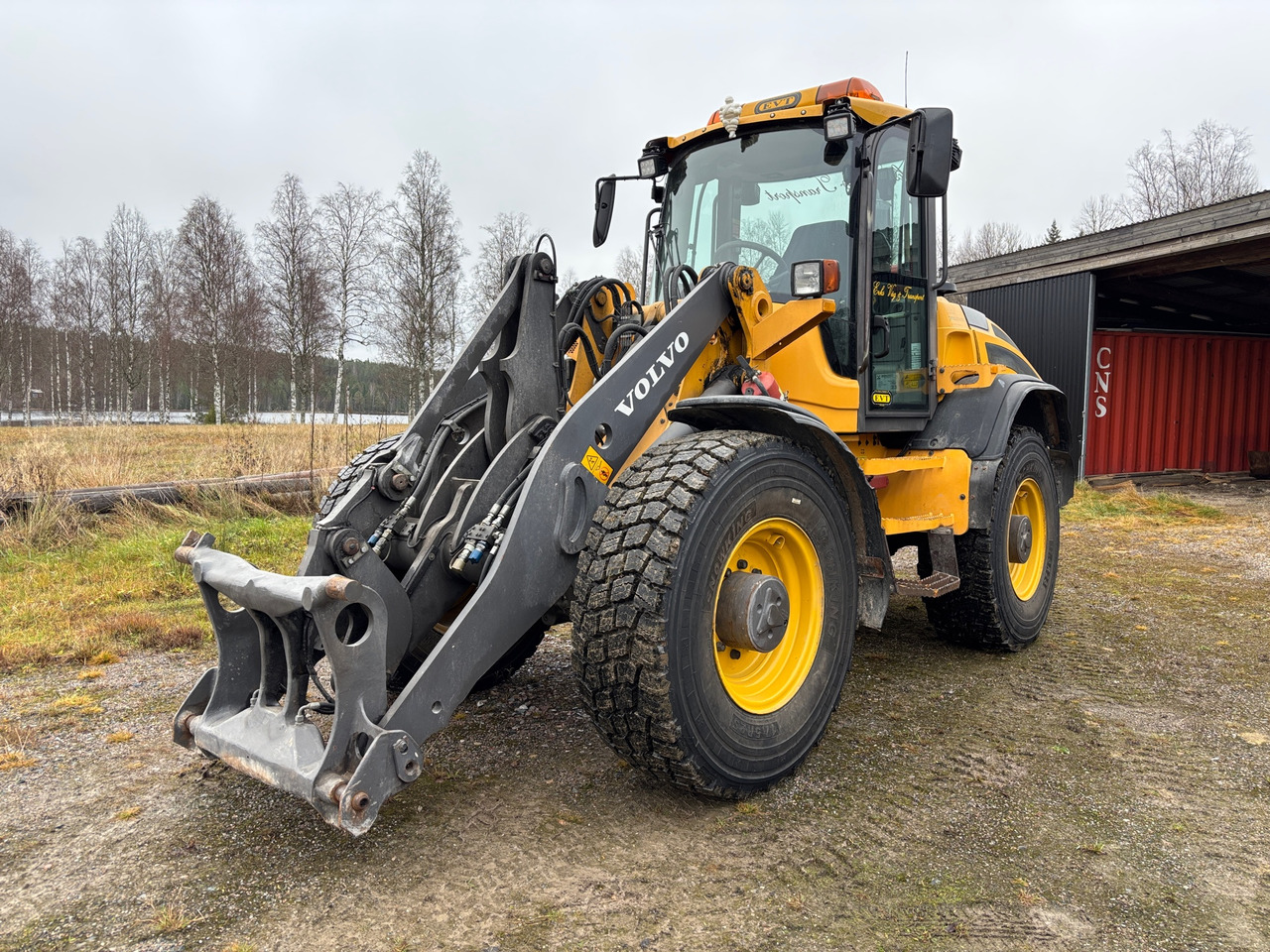 Volvo L50F-TP/S - Pyöräkuormaaja: kuva Volvo L50F-TP/S - Pyöräkuormaaja Volvo L50F-TP/S - Pyöräkuormaaja: kuva Volvo L50F-TP/S - Pyöräkuormaaja