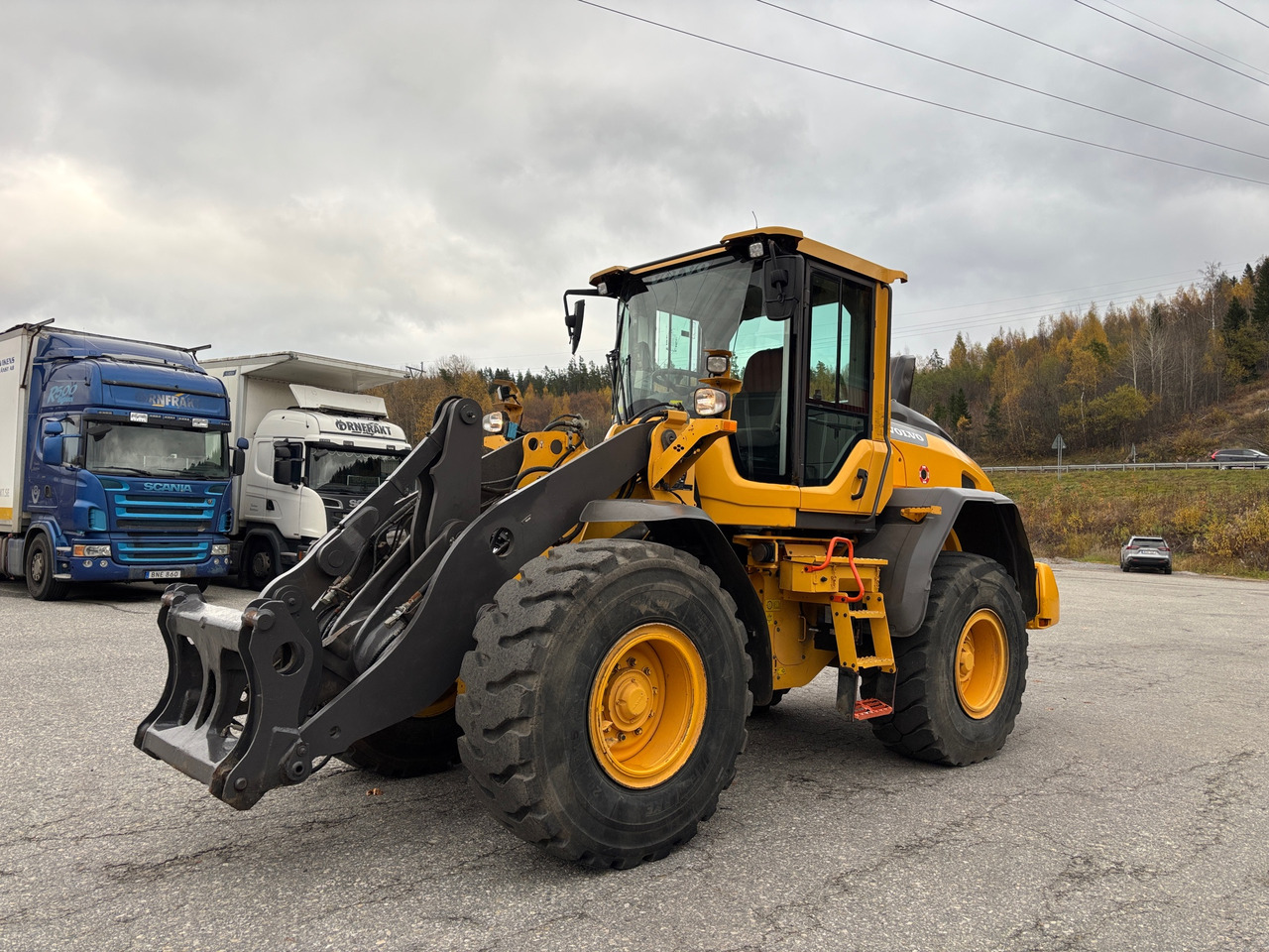 Volvo L60H - Pyöräkuormaaja: kuva Volvo L60H - Pyöräkuormaaja Volvo L60H - Pyöräkuormaaja: kuva Volvo L60H - Pyöräkuormaaja