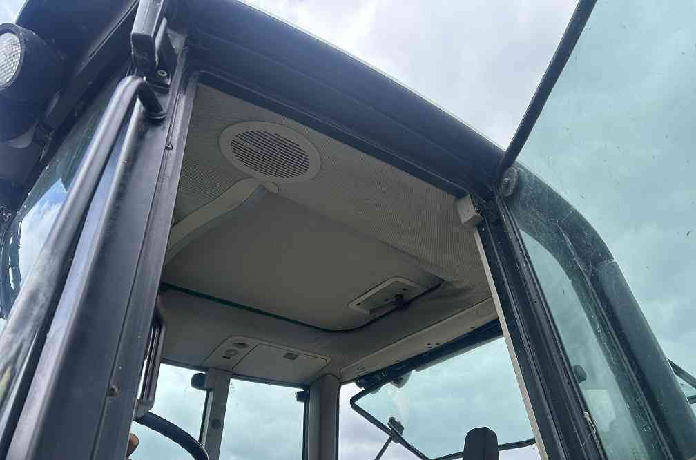 John Deere 6220 premium - Traktori: kuva John Deere 6220 premium - Traktori John Deere 6220 premium - Traktori: kuva John Deere 6220 premium - Traktori