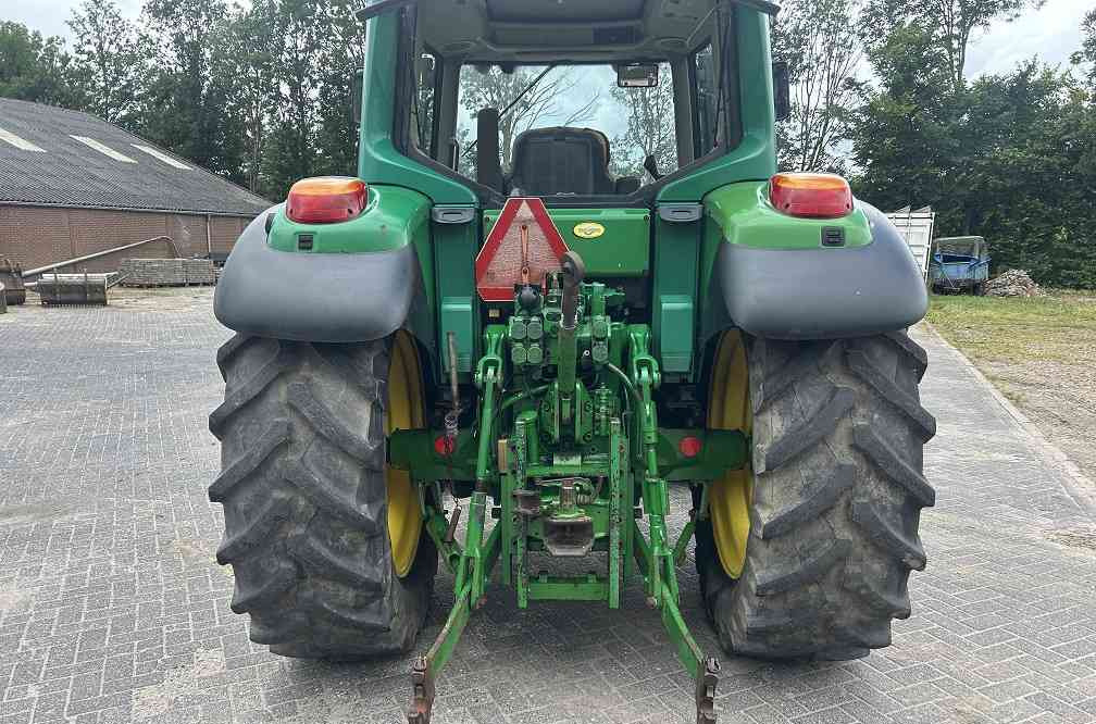 John Deere 6220 premium - Traktori: kuva John Deere 6220 premium - Traktori John Deere 6220 premium - Traktori: kuva John Deere 6220 premium - Traktori