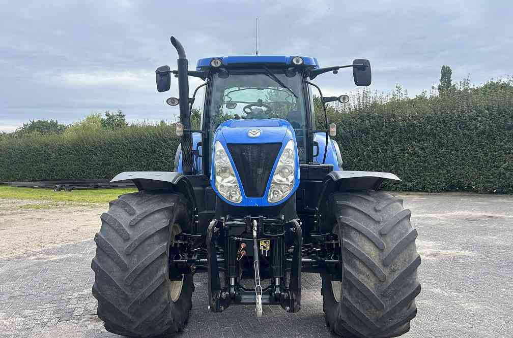 New Holland T7.260 pc - Traktori: kuva New Holland T7.260 pc - Traktori New Holland T7.260 pc - Traktori: kuva New Holland T7.260 pc - Traktori