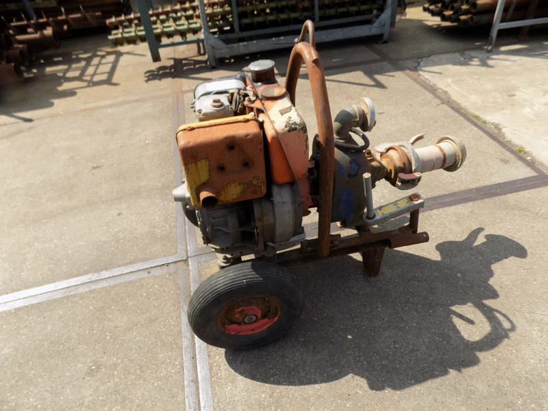 Diversen 1 cillinder hatz waterpomp merk wavo WAVO waterpomp 1 CILL HATZ - Vesipumppu: kuva Diversen 1 cillinder hatz waterpomp merk wavo WAVO waterpomp 1 CILL HATZ - Vesipumppu Diversen 1 cillinder hatz waterpomp merk wavo WAVO waterpomp 1 CILL HATZ - Vesipumppu: kuva Diversen 1 cillinder hatz waterpomp merk wavo WAVO waterpomp 1 CILL HATZ - Vesipumppu