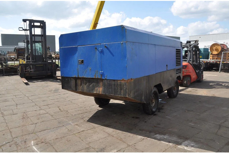 Ingersoll Rand Compressor 9270 of 9/270 Cummins ISL - Porakone: kuva Ingersoll Rand Compressor 9270 of 9/270 Cummins ISL - Porakone Ingersoll Rand Compressor 9270 of 9/270 Cummins ISL - Porakone: kuva Ingersoll Rand Compressor 9270 of 9/270 Cummins ISL - Porakone