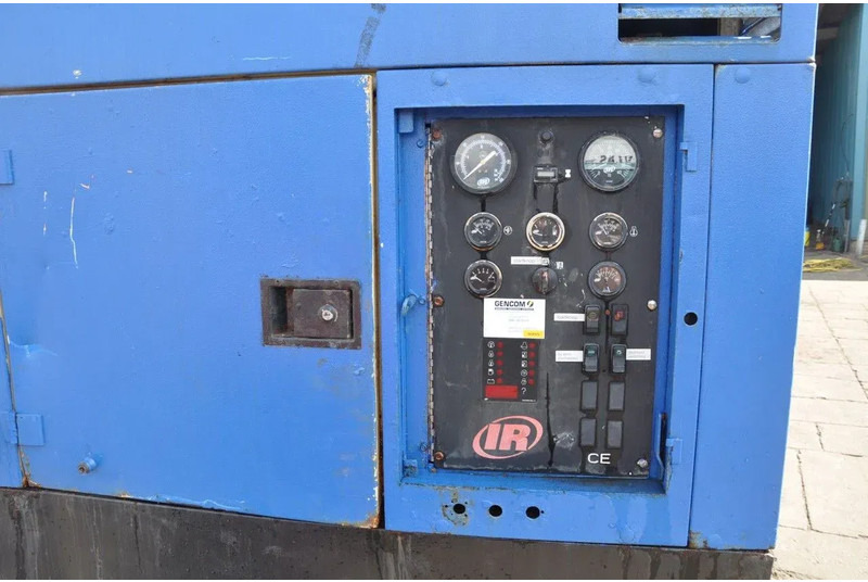 Ingersoll Rand Compressor 9270 of 9/270 Cummins ISL - Porakone: kuva Ingersoll Rand Compressor 9270 of 9/270 Cummins ISL - Porakone Ingersoll Rand Compressor 9270 of 9/270 Cummins ISL - Porakone: kuva Ingersoll Rand Compressor 9270 of 9/270 Cummins ISL - Porakone