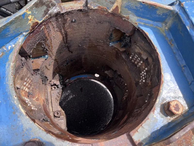 Porakone MAN Knebel HY79 Grondboor: kuva Porakone MAN Knebel HY79 Grondboor Porakone MAN Knebel HY79 Grondboor: kuva Porakone MAN Knebel HY79 Grondboor