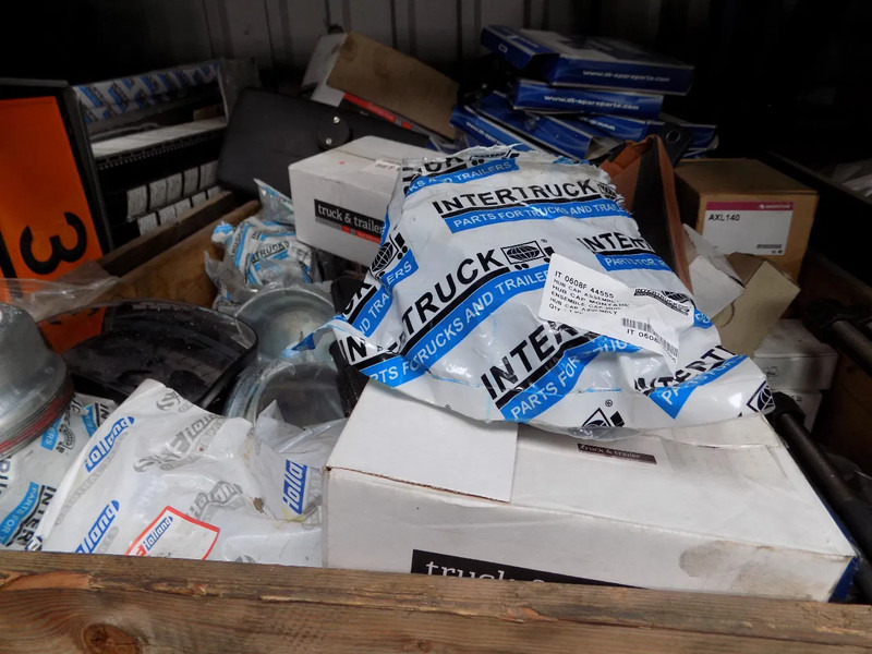 Takalyhty verlichting voor truck en trailer HELLA VERLICHTING truck en trailer: kuva Takalyhty verlichting voor truck en trailer HELLA VERLICHTING truck en trailer