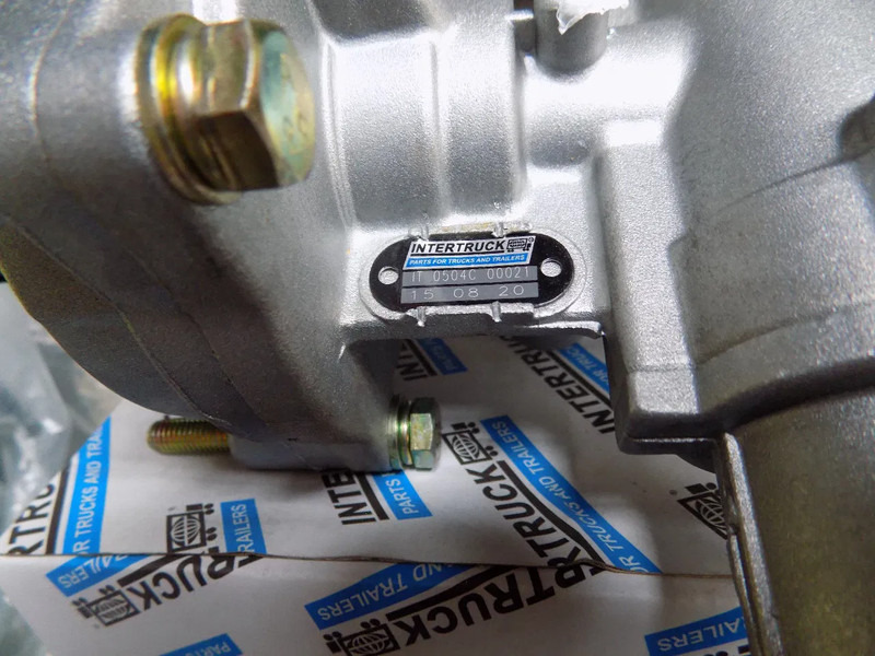 Takalyhty verlichting voor truck en trailer HELLA VERLICHTING truck en trailer: kuva Takalyhty verlichting voor truck en trailer HELLA VERLICHTING truck en trailer