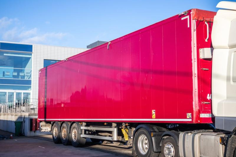 KRAKER WALKING FLOOR CF 200-92 m3 - Moving floor puoliperävaunu: kuva KRAKER WALKING FLOOR CF 200-92 m3 - Moving floor puoliperävaunu KRAKER WALKING FLOOR CF 200-92 m3 - Moving floor puoliperävaunu: kuva KRAKER WALKING FLOOR CF 200-92 m3 - Moving floor puoliperävaunu