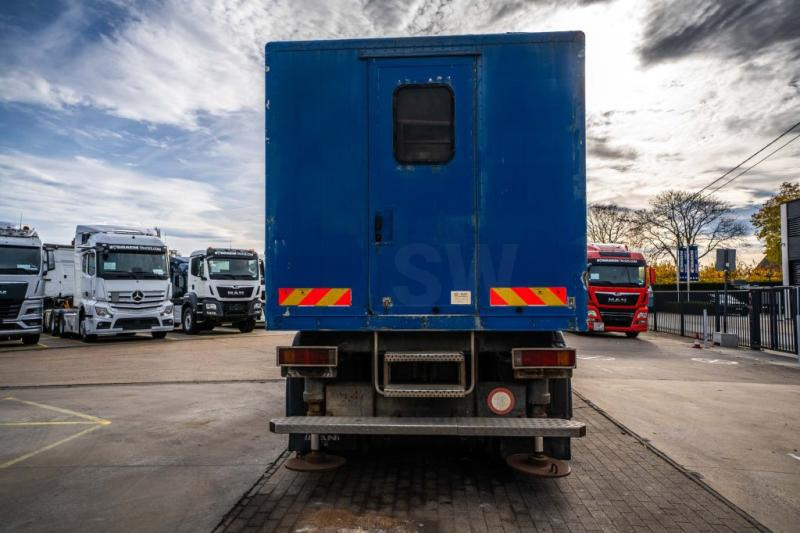 MAN TGA 33.363 FDAK- 6x6 + LABO - Umpikori kuorma-auto: kuva MAN TGA 33.363 FDAK- 6x6 + LABO - Umpikori kuorma-auto MAN TGA 33.363 FDAK- 6x6 + LABO - Umpikori kuorma-auto: kuva MAN TGA 33.363 FDAK- 6x6 + LABO - Umpikori kuorma-auto