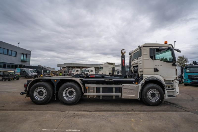 MAN TGS 26.430 6x2-4 BL - Koukkulava kuorma-auto: kuva MAN TGS 26.430 6x2-4 BL - Koukkulava kuorma-auto MAN TGS 26.430 6x2-4 BL - Koukkulava kuorma-auto: kuva MAN TGS 26.430 6x2-4 BL - Koukkulava kuorma-auto