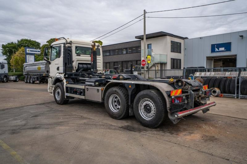 MAN TGS 26.430 6x2-4 BL - Koukkulava kuorma-auto: kuva MAN TGS 26.430 6x2-4 BL - Koukkulava kuorma-auto MAN TGS 26.430 6x2-4 BL - Koukkulava kuorma-auto: kuva MAN TGS 26.430 6x2-4 BL - Koukkulava kuorma-auto