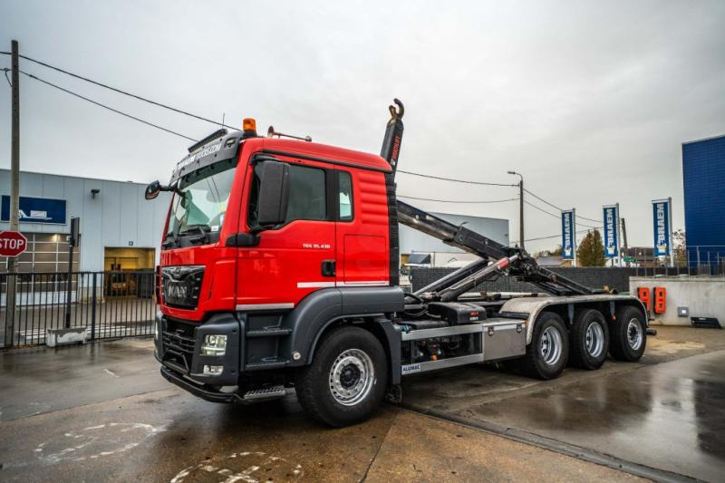 MAN TGS 35.430 BL - HIAB - Koukkulava kuorma-auto: kuva MAN TGS 35.430 BL - HIAB - Koukkulava kuorma-auto MAN TGS 35.430 BL - HIAB - Koukkulava kuorma-auto: kuva MAN TGS 35.430 BL - HIAB - Koukkulava kuorma-auto