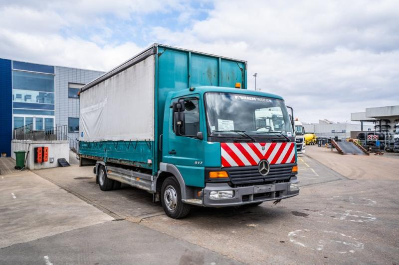 Mercedes ATEGO 917 L - Pressukapelli kuorma-auto: kuva Mercedes ATEGO 917 L - Pressukapelli kuorma-auto Mercedes ATEGO 917 L - Pressukapelli kuorma-auto: kuva Mercedes ATEGO 917 L - Pressukapelli kuorma-auto