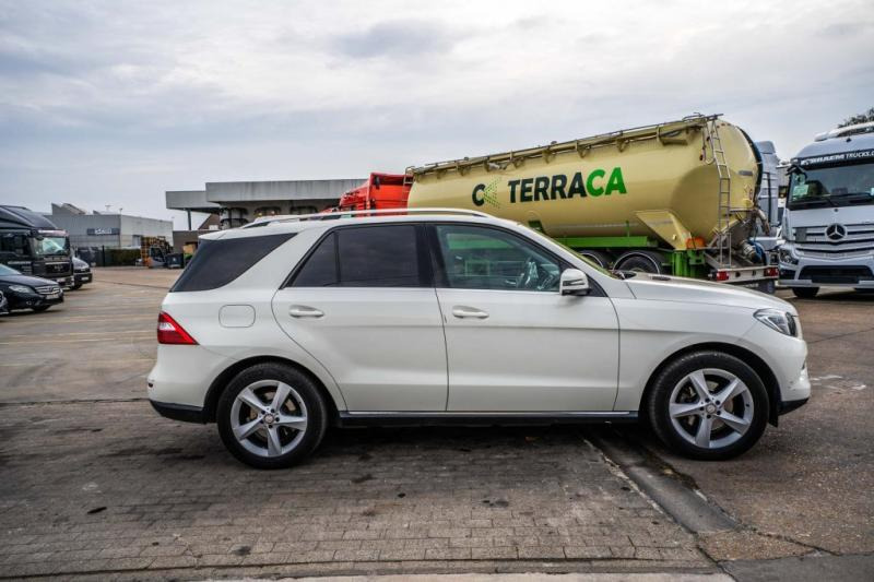 Mercedes-Benz ML 250 CDI - Sedan: kuva Mercedes-Benz ML 250 CDI - Sedan Mercedes-Benz ML 250 CDI - Sedan: kuva Mercedes-Benz ML 250 CDI - Sedan