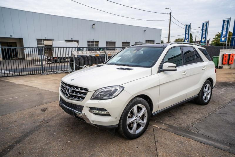 Mercedes-Benz ML 250 CDI - Sedan: kuva Mercedes-Benz ML 250 CDI - Sedan Mercedes-Benz ML 250 CDI - Sedan: kuva Mercedes-Benz ML 250 CDI - Sedan