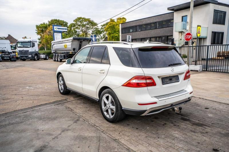 Mercedes-Benz ML 250 CDI - Sedan: kuva Mercedes-Benz ML 250 CDI - Sedan Mercedes-Benz ML 250 CDI - Sedan: kuva Mercedes-Benz ML 250 CDI - Sedan