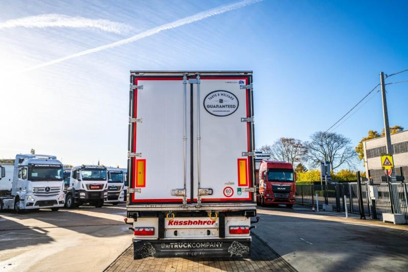 KAESSBOHRER Kässbohrer +CARRIER 1350 - Puoliperävaunu: kuva KAESSBOHRER Kässbohrer +CARRIER 1350 - Puoliperävaunu KAESSBOHRER Kässbohrer +CARRIER 1350 - Puoliperävaunu: kuva KAESSBOHRER Kässbohrer +CARRIER 1350 - Puoliperävaunu